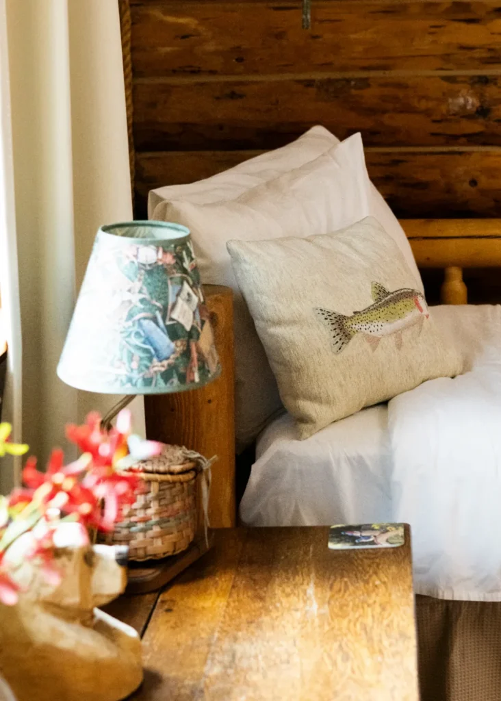 pioneer ridge bed and breakfast inn fishing room 21