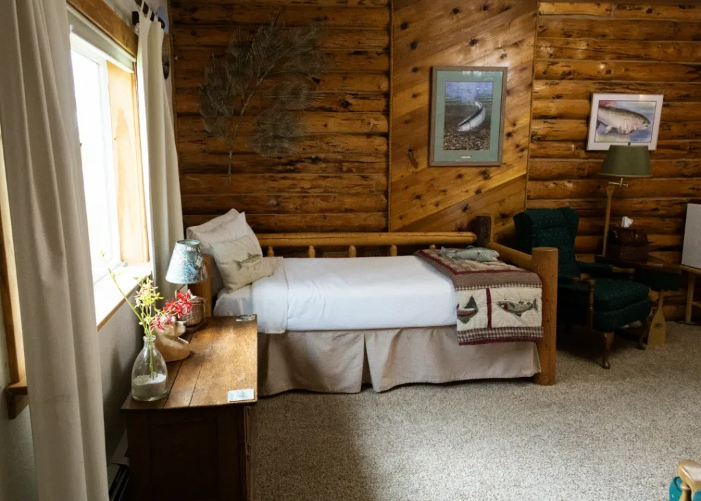 pioneer ridge bed and breakfast inn fishing room 7