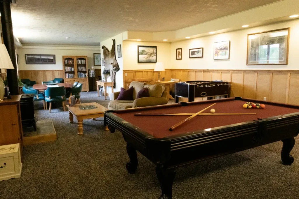 pioneer ridge bed and breakfast inn midnight sun gameroom 13