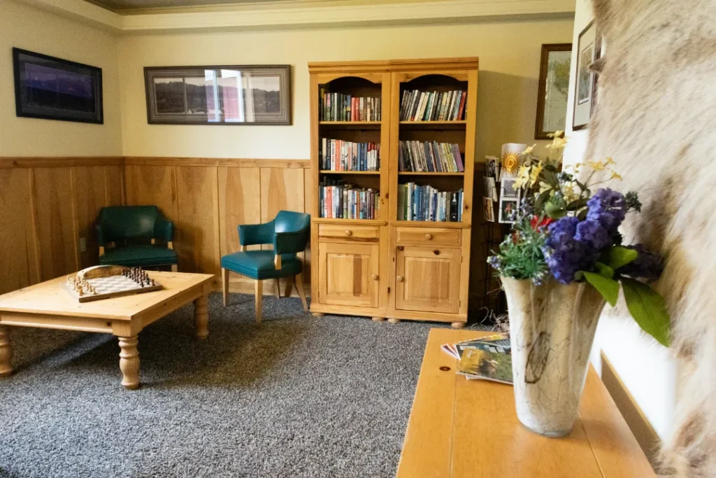 pioneer ridge bed and breakfast inn midnight sun gameroom 21